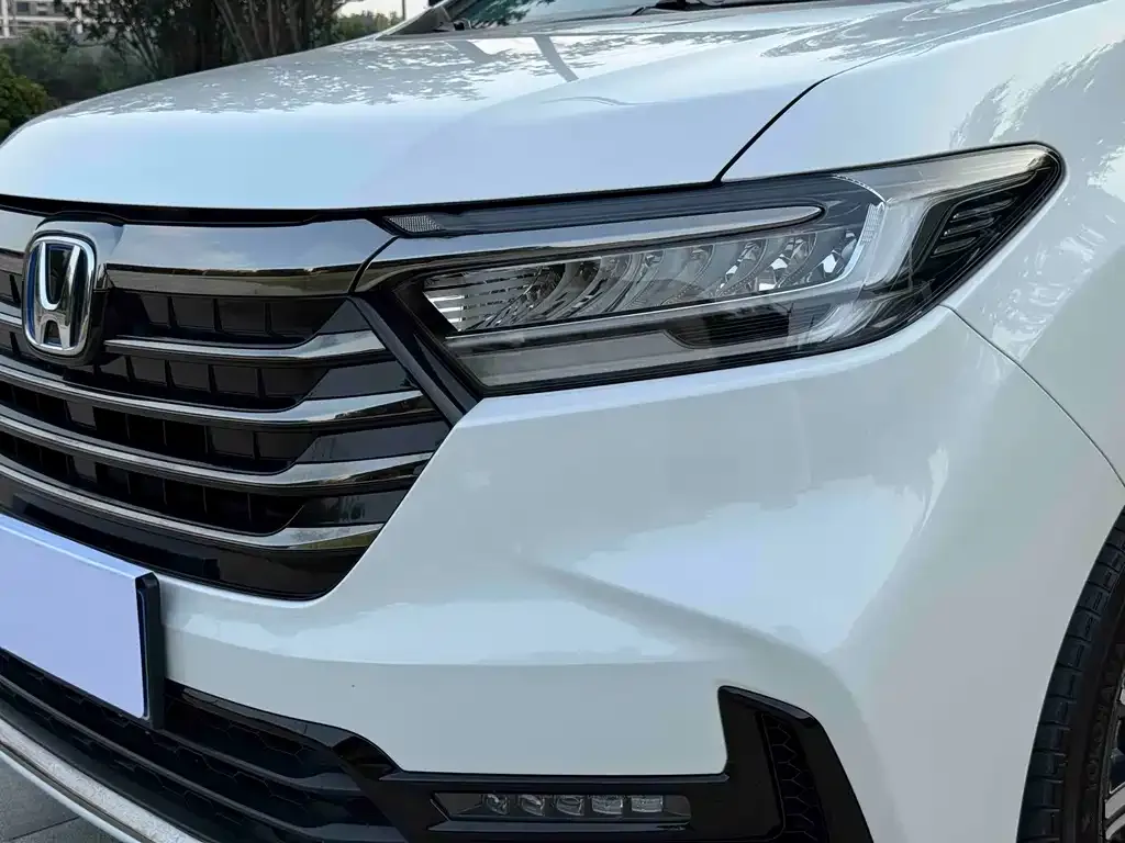 Honda Odyssey — фото 10