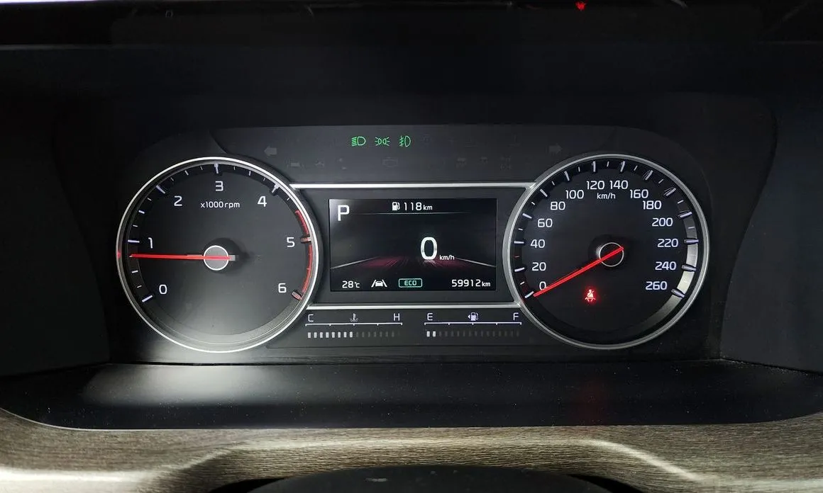 Kia Sorento — фото 5