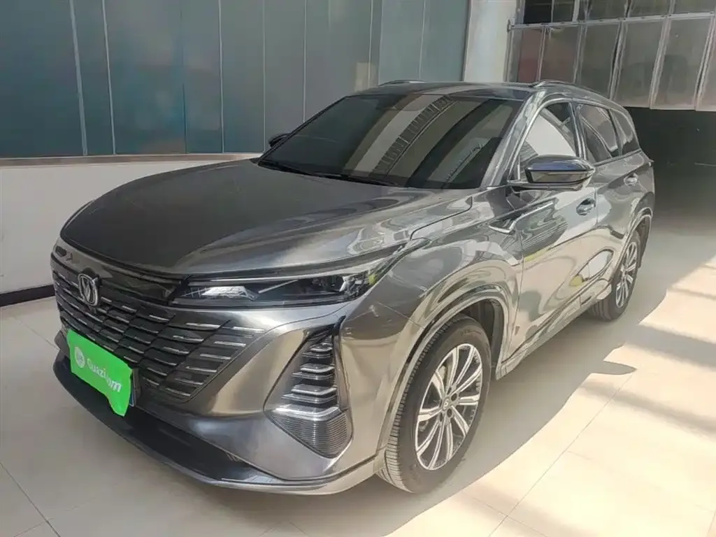 Changan CS75PLUS — фото 1