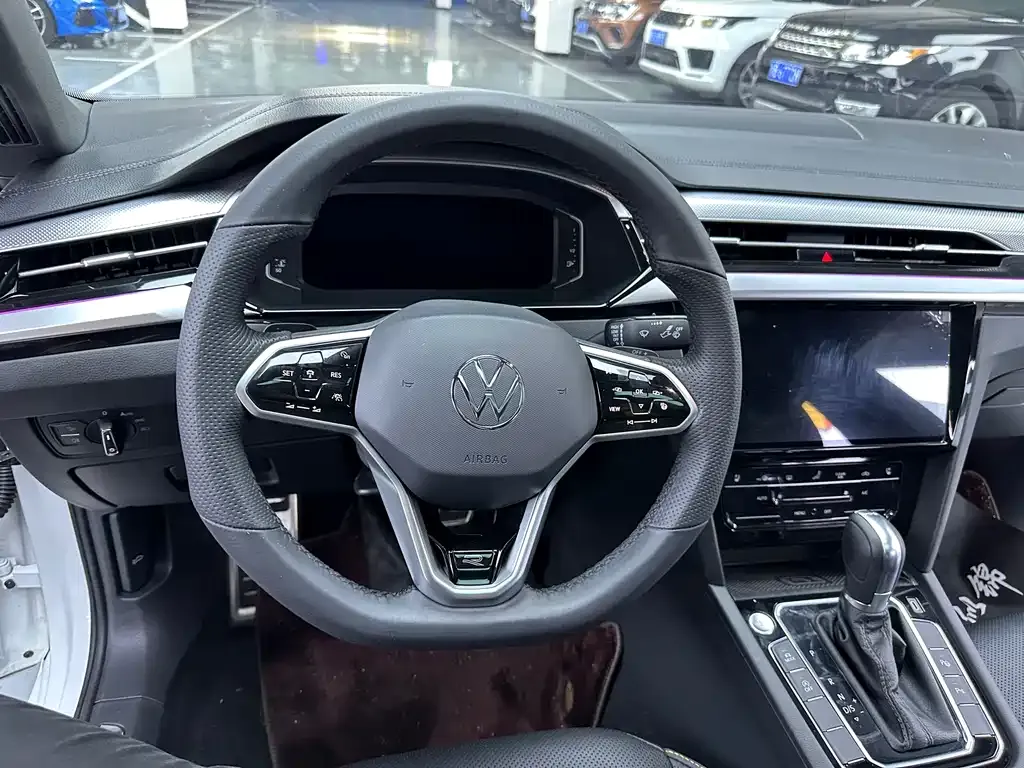 Volkswagen CC — фото 10
