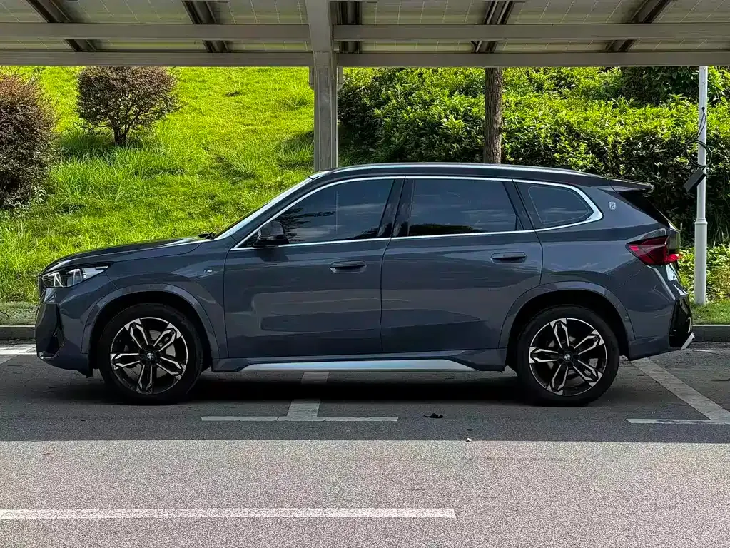 BMW X1 — фото 5