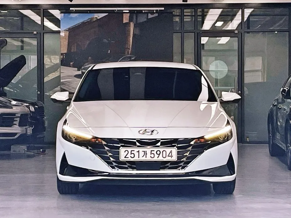 Hyundai AVANTE — фото 3