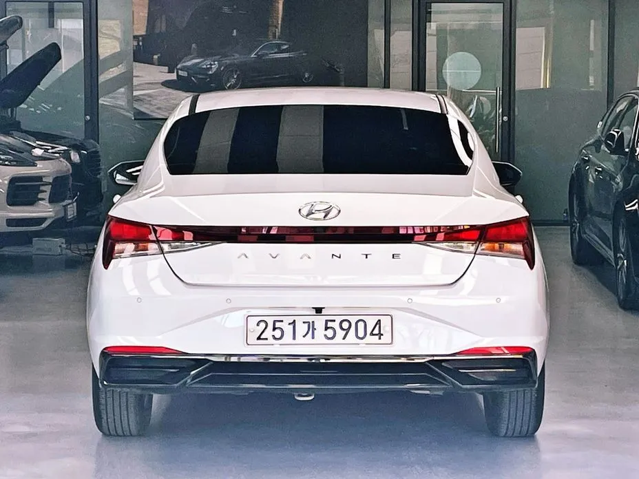 Hyundai AVANTE — фото 5