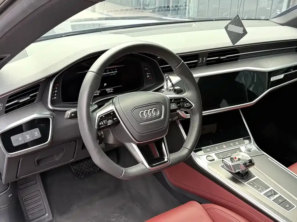 Audi A7L — фото 6