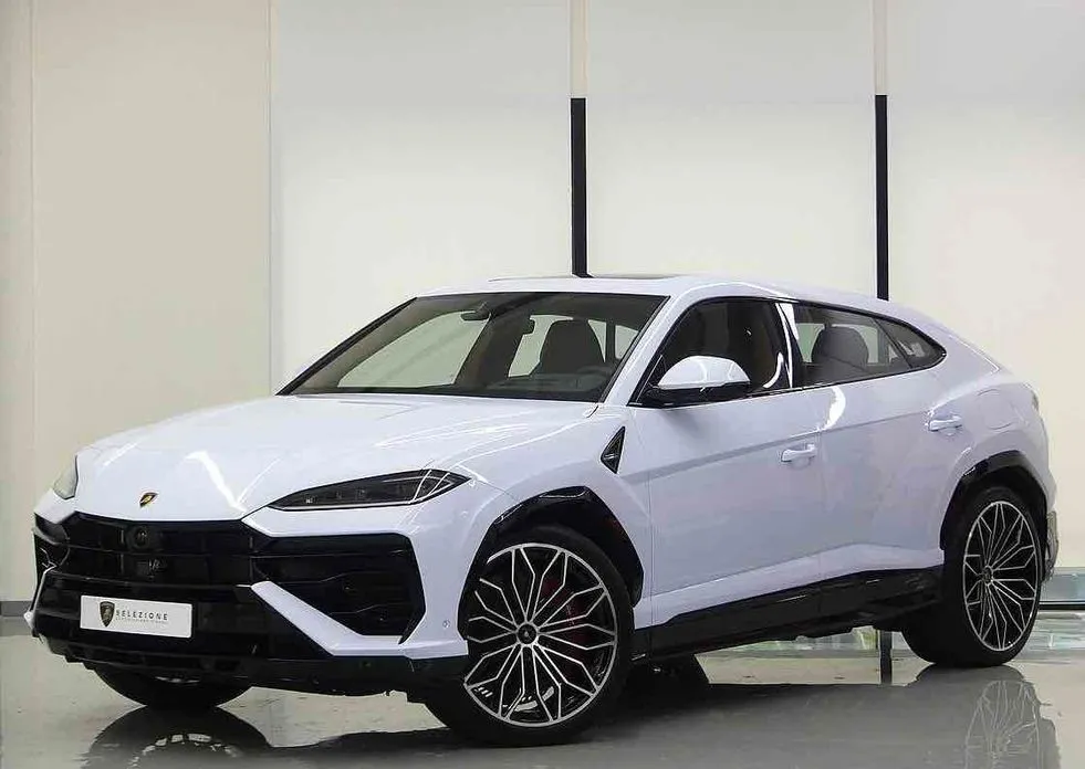 Lamborghini Urus — фото 1