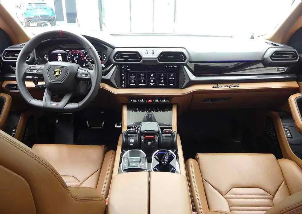 Lamborghini Urus — фото 6