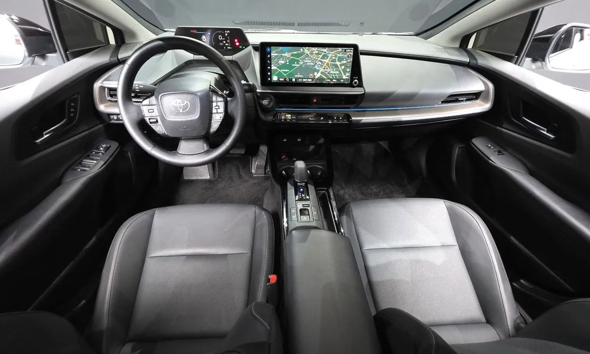 Toyota Prius — фото 10
