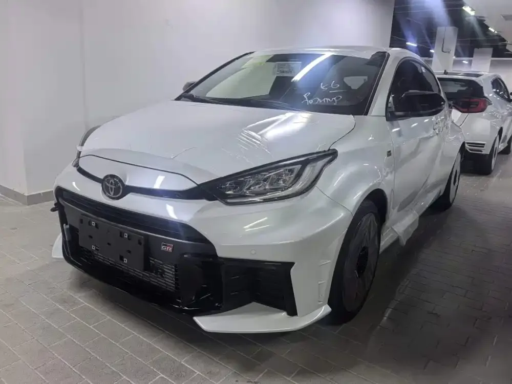 Toyota GR YARIS — фото 1