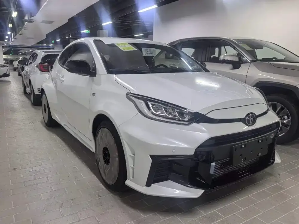 Toyota GR YARIS — фото 6