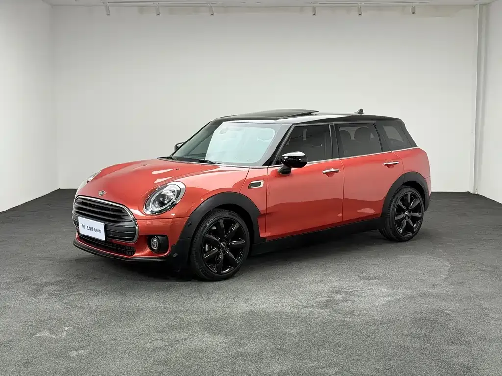 MINI Clubman — фото 1
