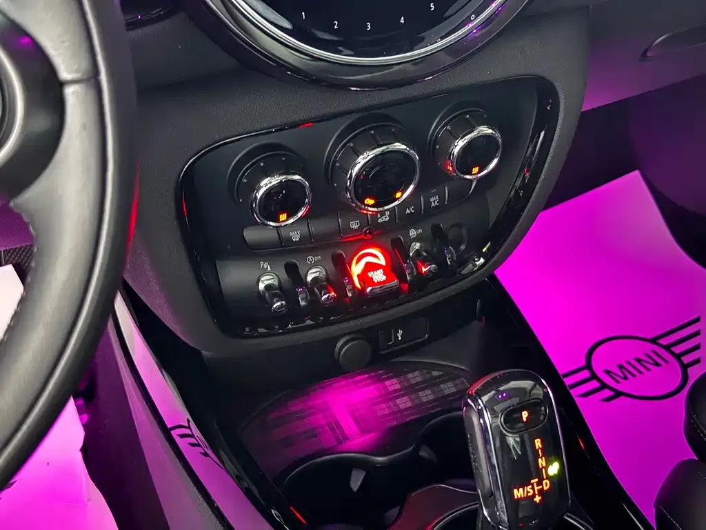 MINI Clubman — фото 2
