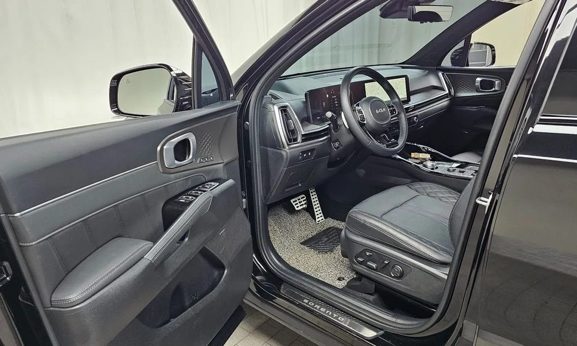 Kia Sorento — фото 8