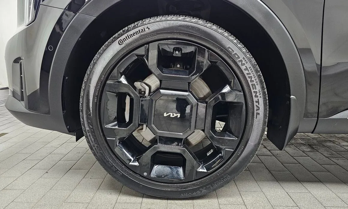 Kia Sorento — фото 9