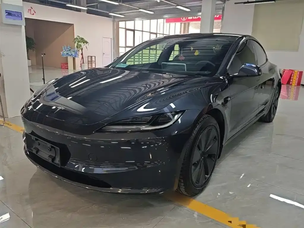 Tesla Model 3 — фото 3