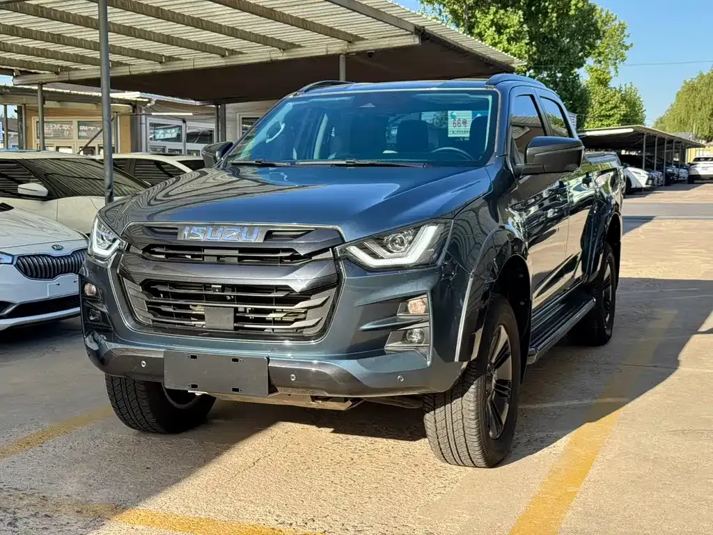 Isuzu D-MAX — фото 1