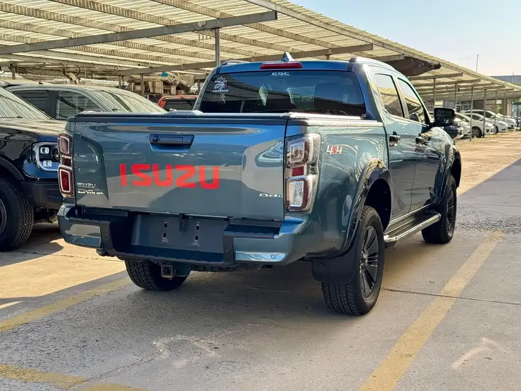 Isuzu D-MAX — фото 5
