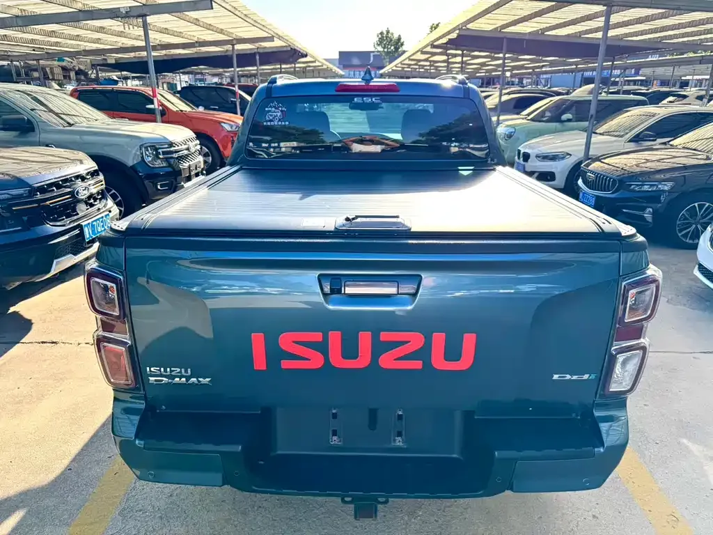 Isuzu D-MAX — фото 2