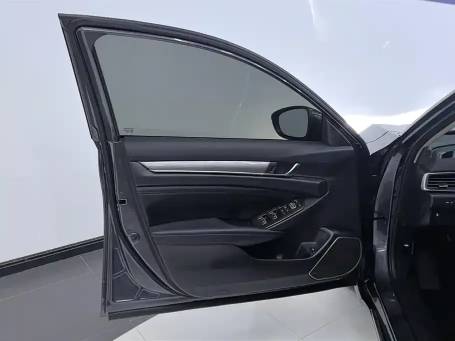 Honda Accord — фото 2