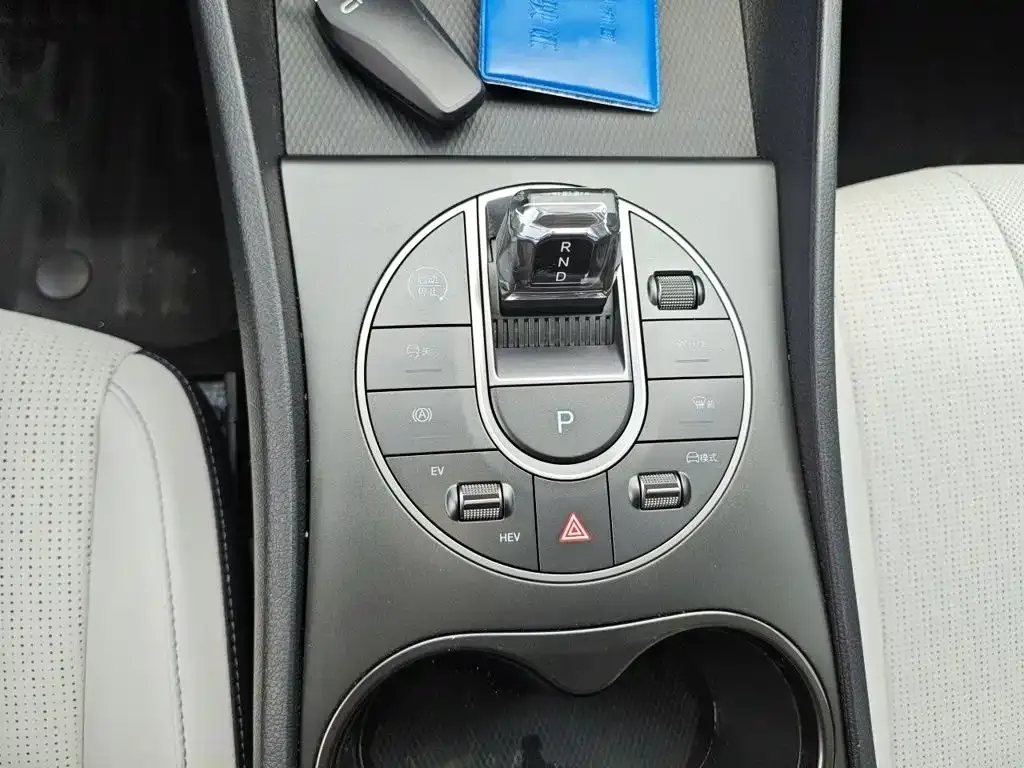 BYD Seal 05 DM-i — фото 4