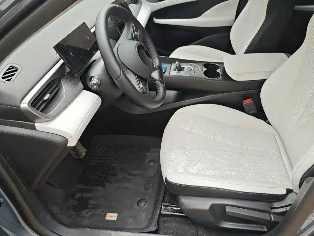 BYD Seal 05 DM-i — фото 3