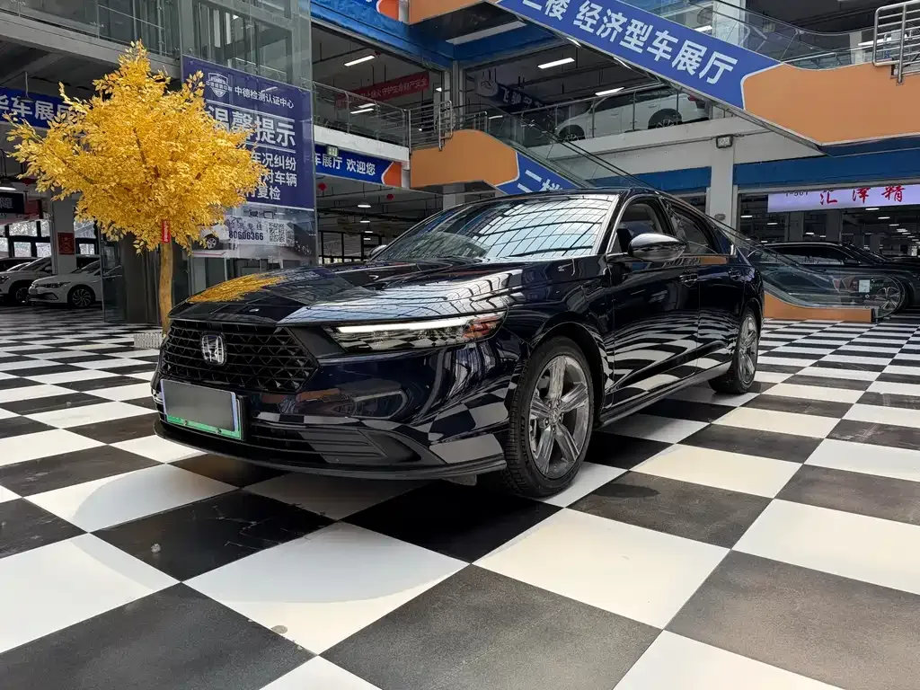 Honda Accord New Energy — фото 1