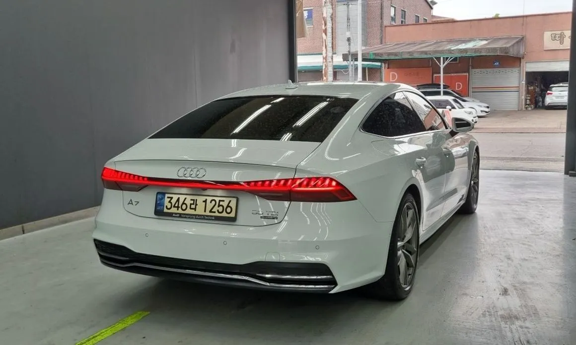 Audi A7 — фото 5