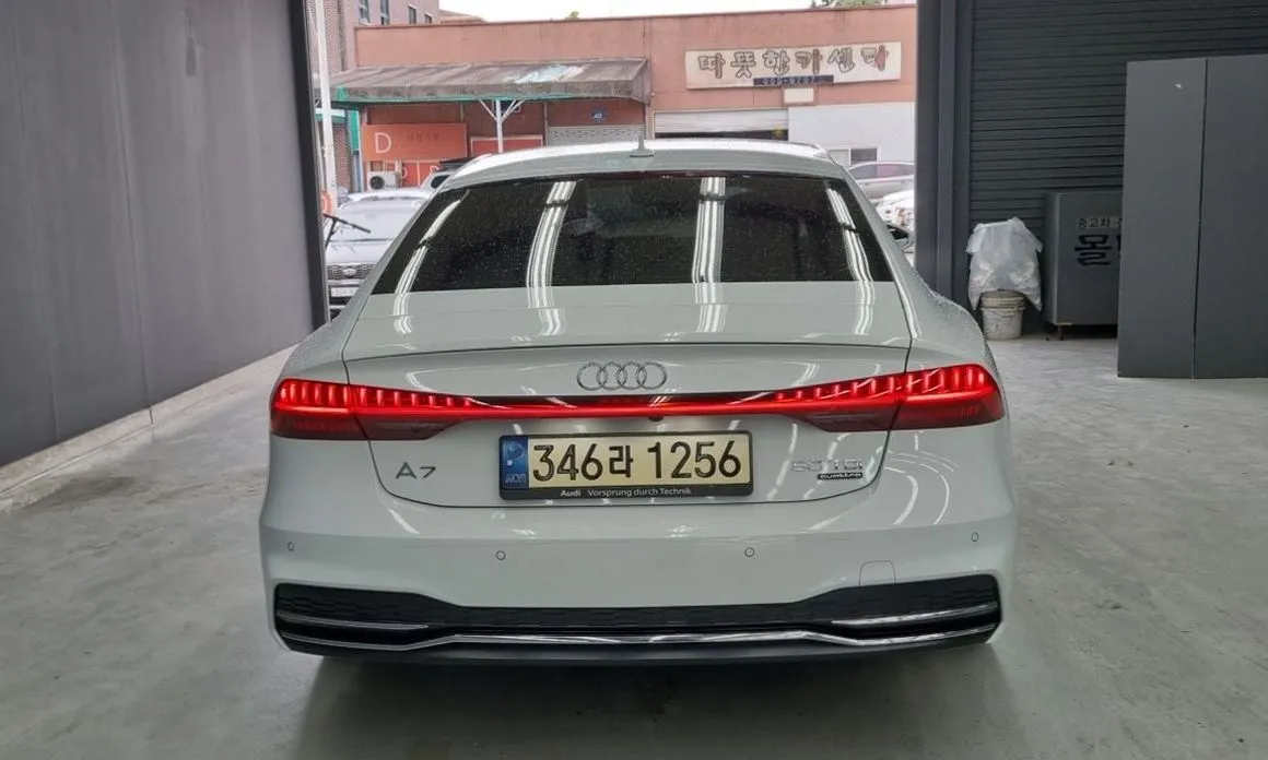 Audi A7 — фото 9