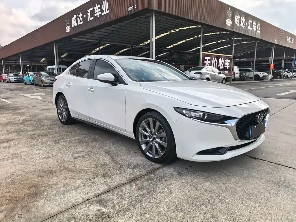Mazda 3 Axela — фото 3
