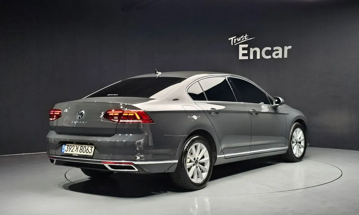 Volkswagen Passat — фото 4