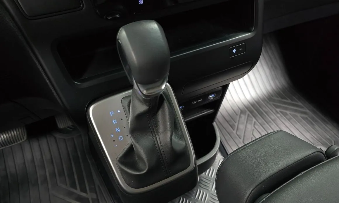 Hyundai Staria — фото 2