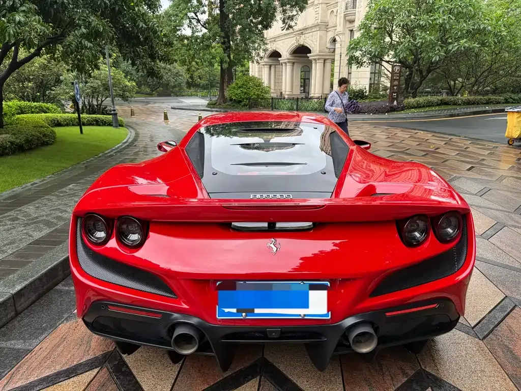 Ferrari F8 — фото 4