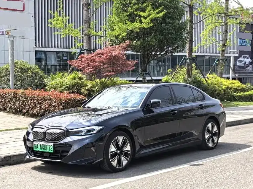 BMW i3 — фото 1