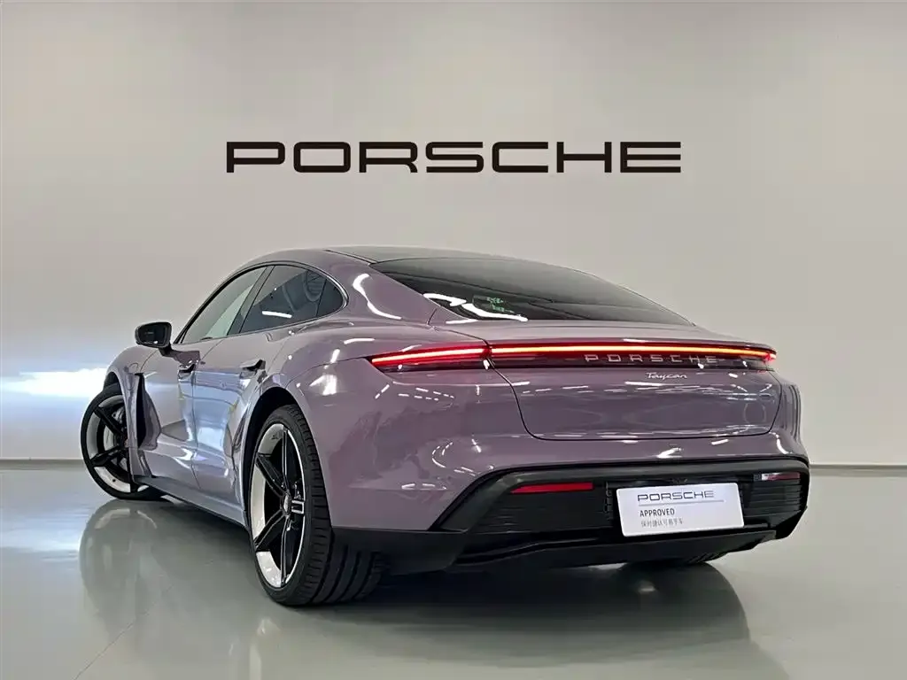 Porsche Taycan — фото 6