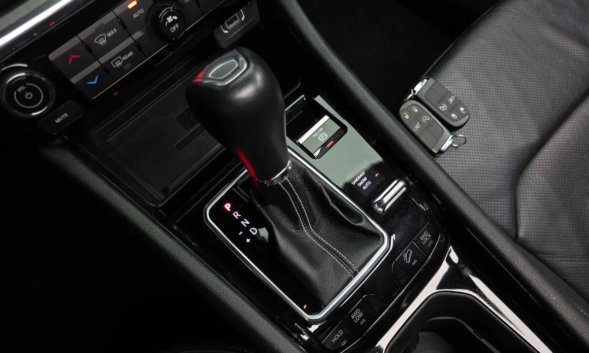 Jeep Compass — фото 8