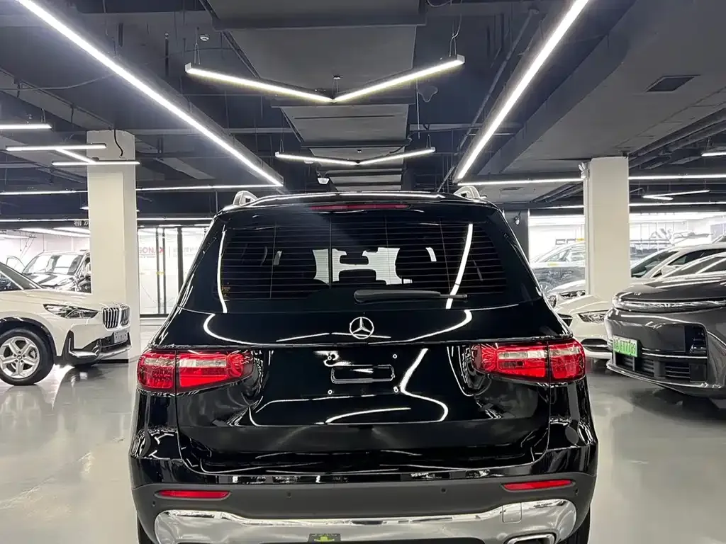 Mercedes-Benz GLB — фото 4