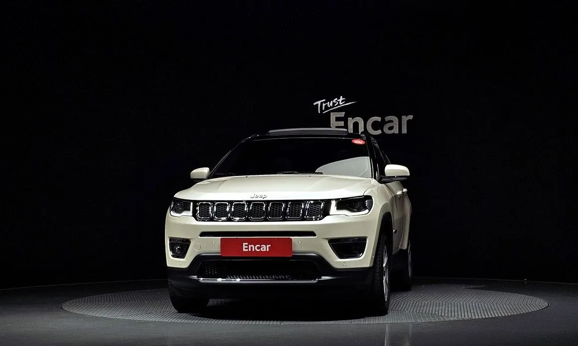 Jeep Compass — фото 2