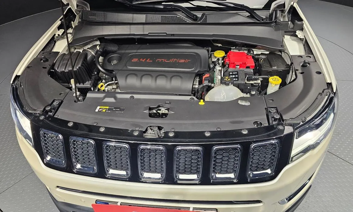 Jeep Compass — фото 9