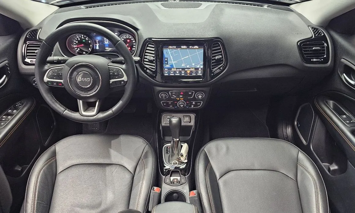 Jeep Compass — фото 5