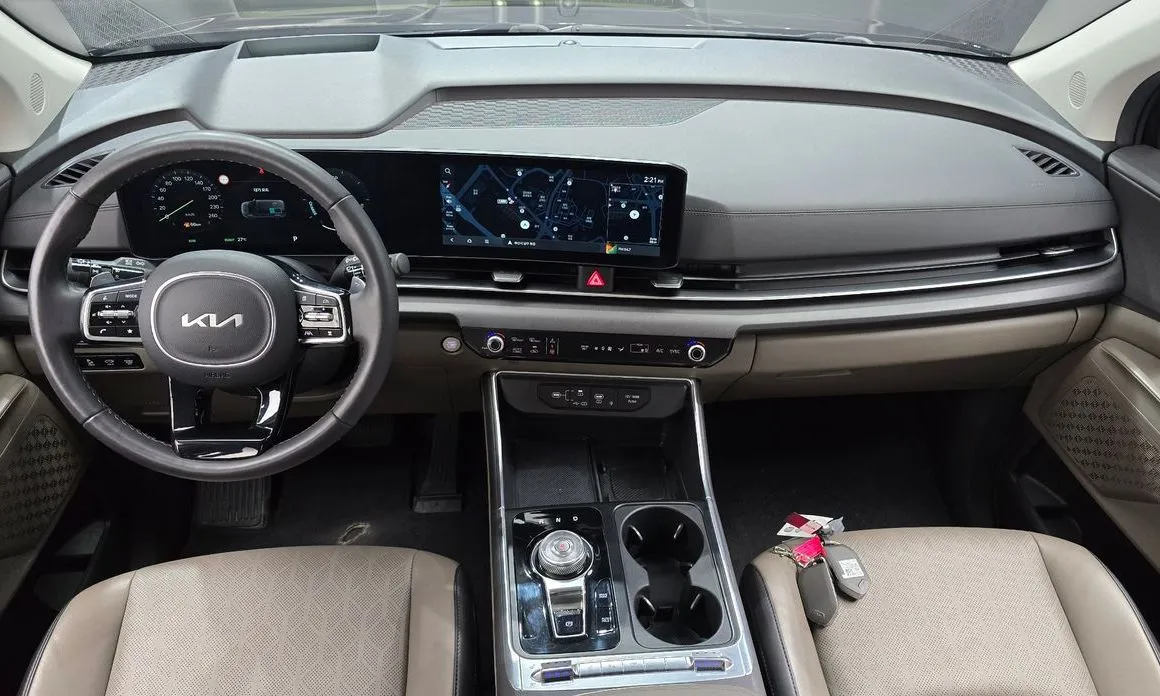 Kia Carnival — фото 6