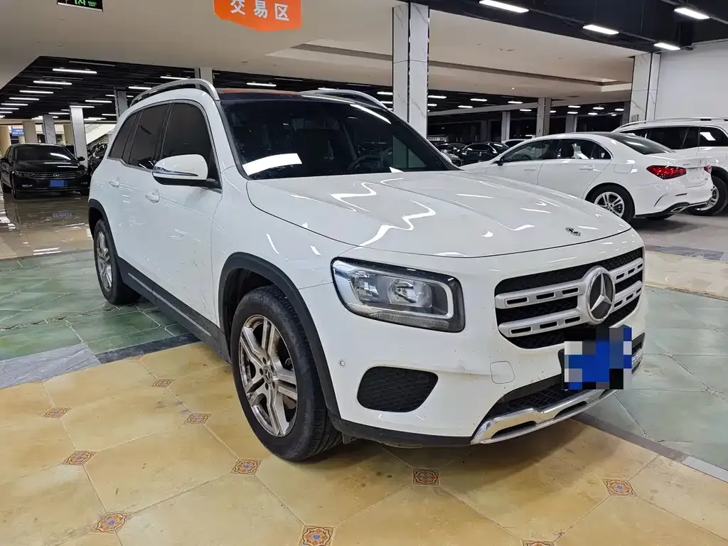 Mercedes-Benz GLB — фото 5