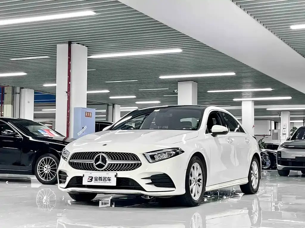 Mercedes-Benz A-Class — фото 1