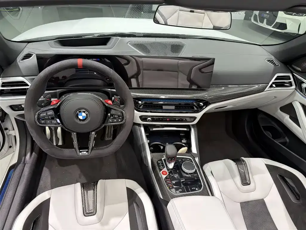 BMW M4 — фото 10