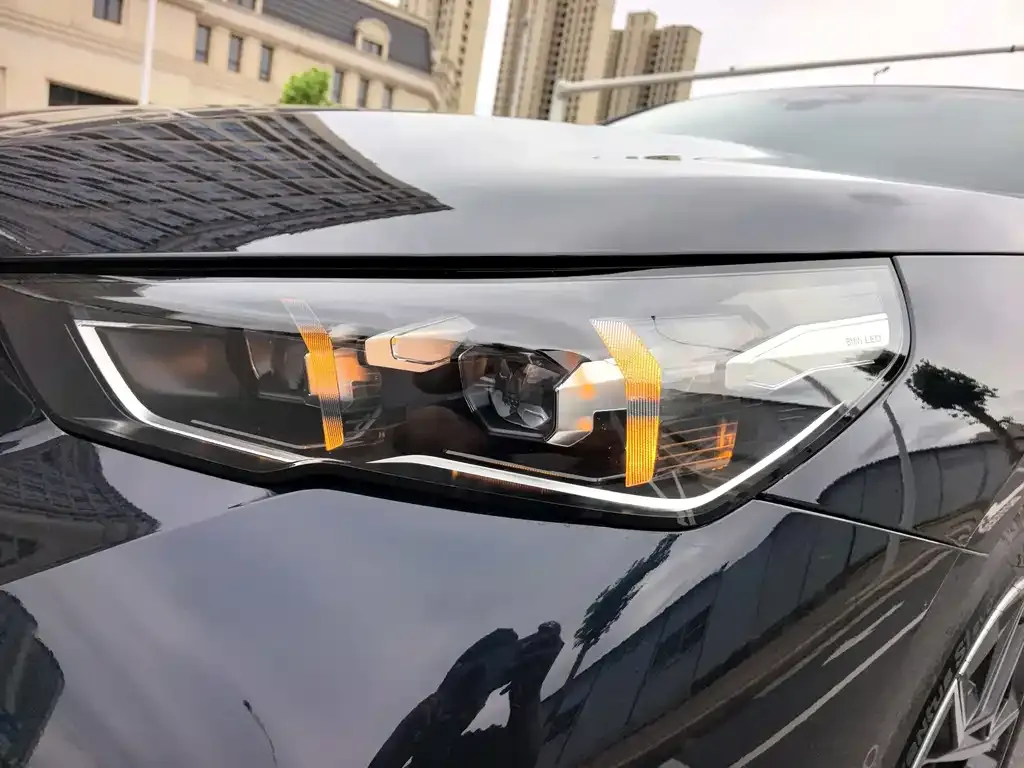BMW i5 — фото 4