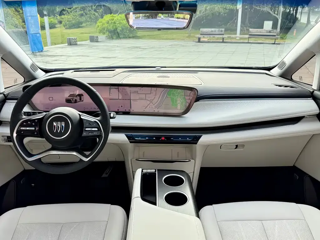Buick GL8 Hybrid — фото 6