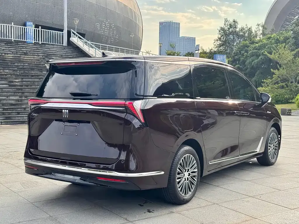 Buick GL8 Hybrid — фото 4