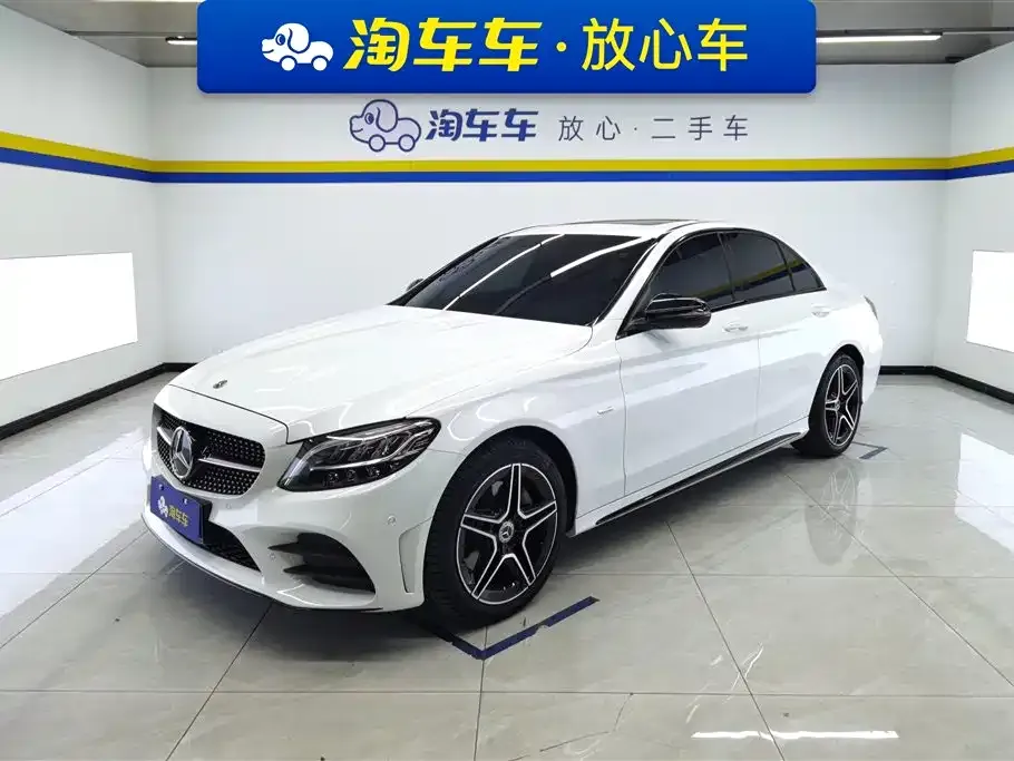 Mercedes-Benz C-Class — фото 1