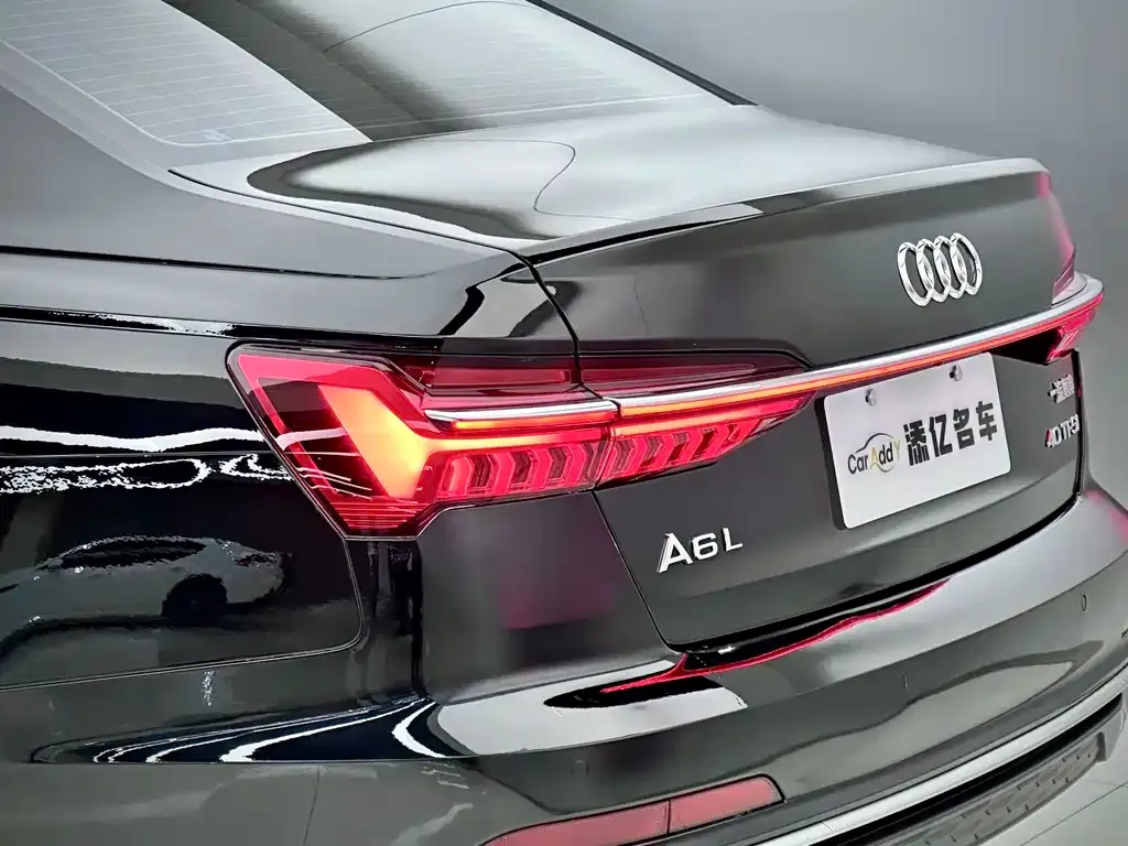 Audi A6L — фото 7