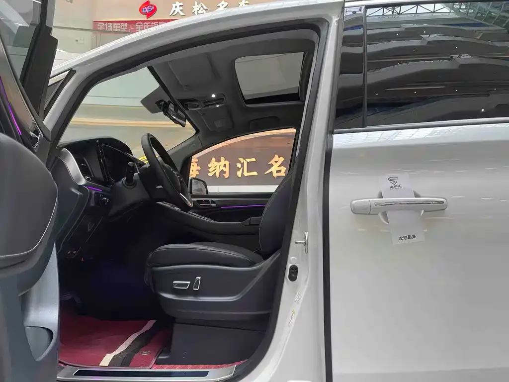 GAC Motor Trumpchi M8 — фото 3