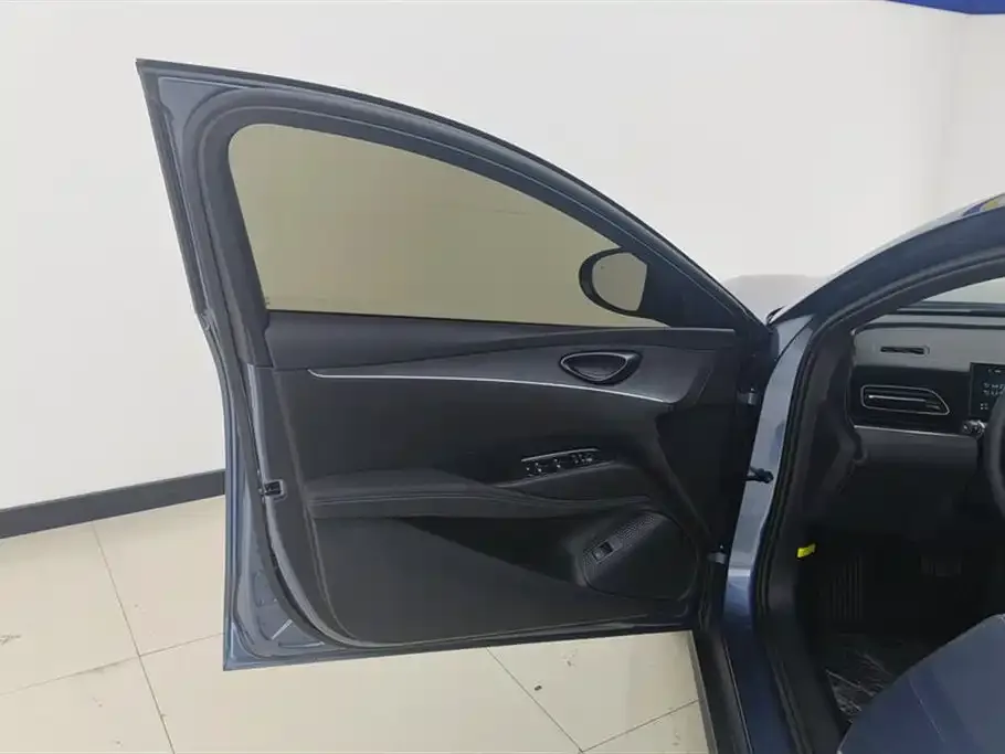 BYD Seal 06 DM-i Touring Edition — фото 6