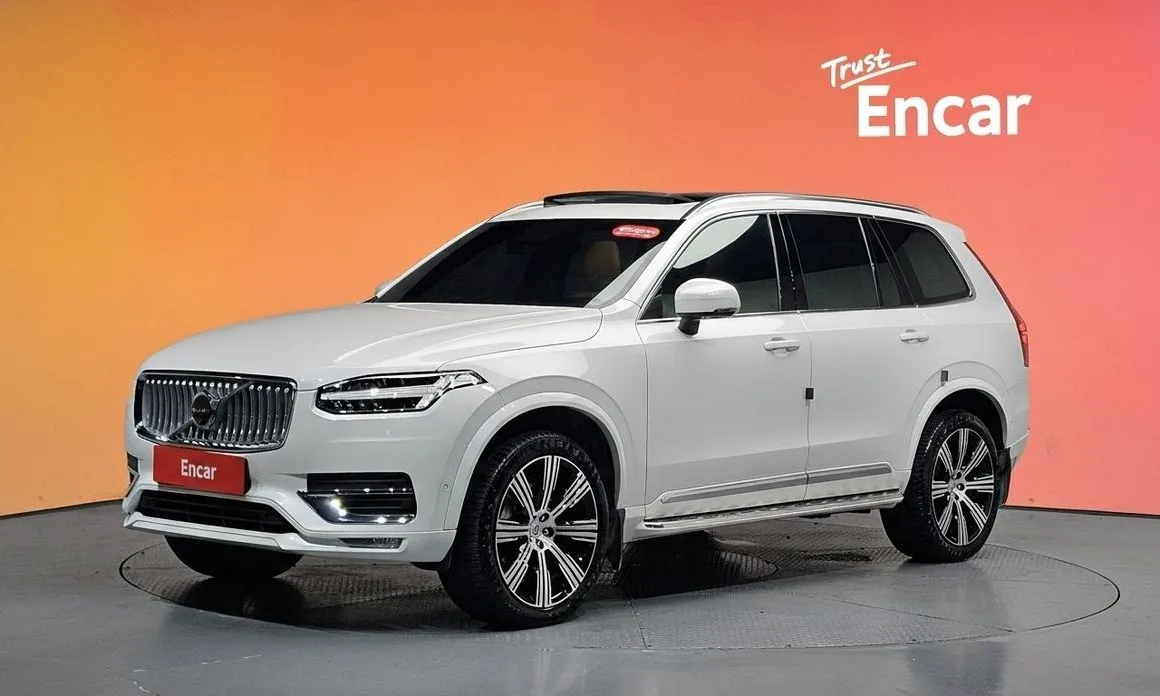Volvo XC90 — фото 1